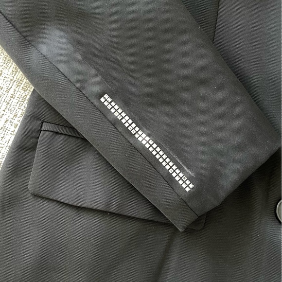Chain Detail Black Oversized Blazer - Picture 3 of 6